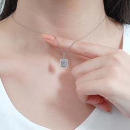 0,24 ct Pırlanta Baget Kolye