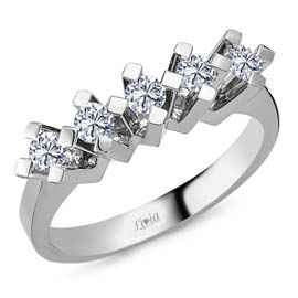 0,25 ct Pırlanta Beştaş Yüzük